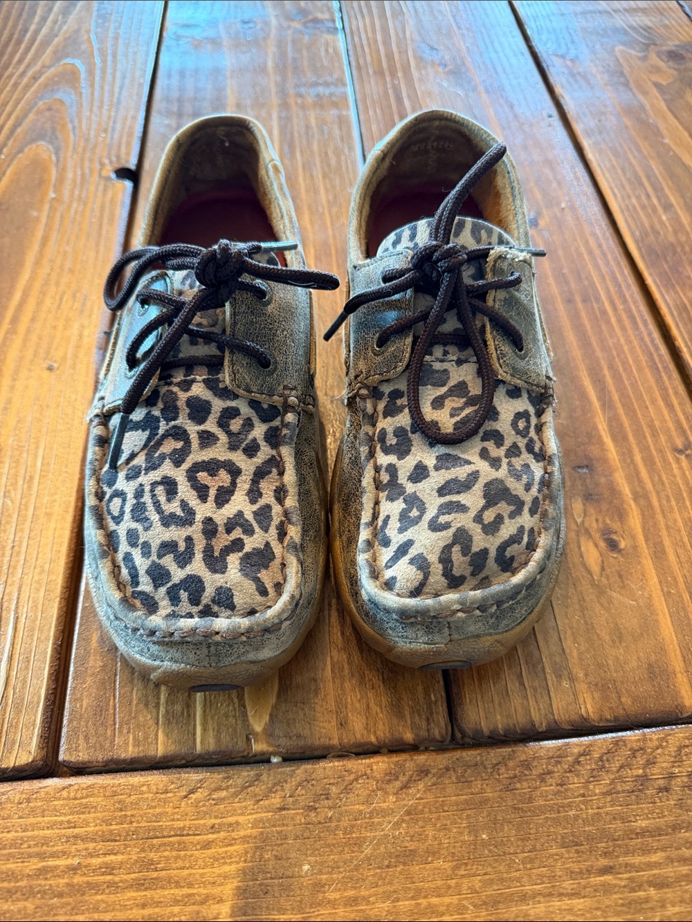 Twisted X Women's Leopard Moccasins in Brown and Black